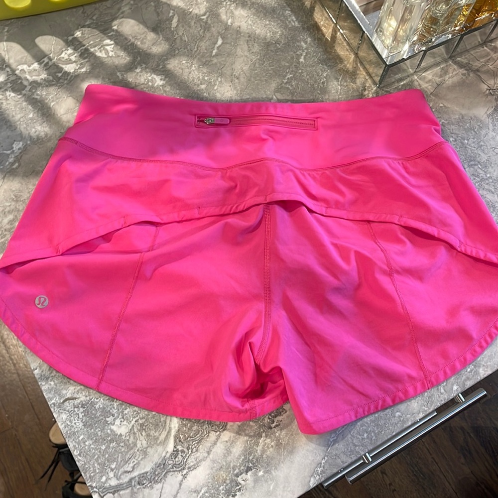 Lululemon shorts size 8